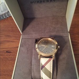 burberry plaid watch